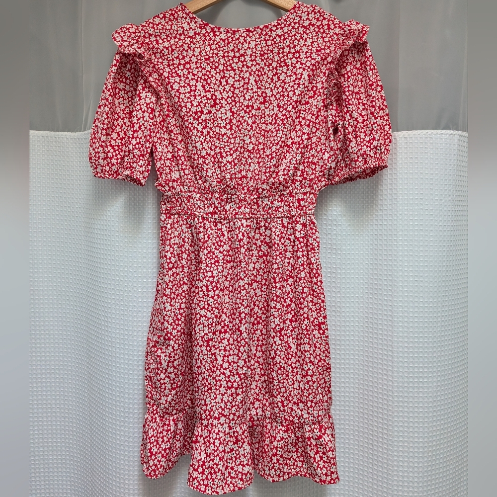 3/$20 ASOS Red & White Floral Puff Sleeve Dress Size 6 / Small Cottagecore